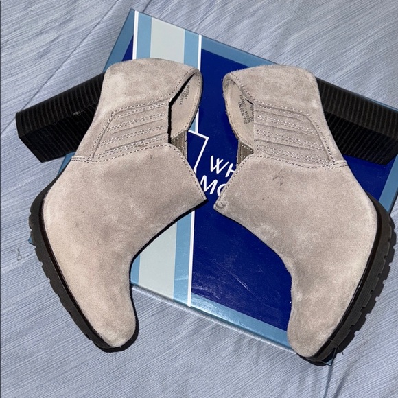 White Mountain Women's Gray Ankle Boots - Picture 4 of 7